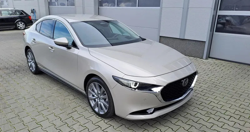 krobia Mazda 3 cena 147200 przebieg: 4, rok produkcji 2023 z Krobia